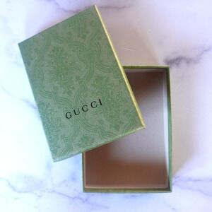 Gucci Green Wallet Bracelet Box Small Embossed Logo Jewelry Gift Packaging Case